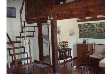 Grecia Chata Agios Nikitas, Exterior